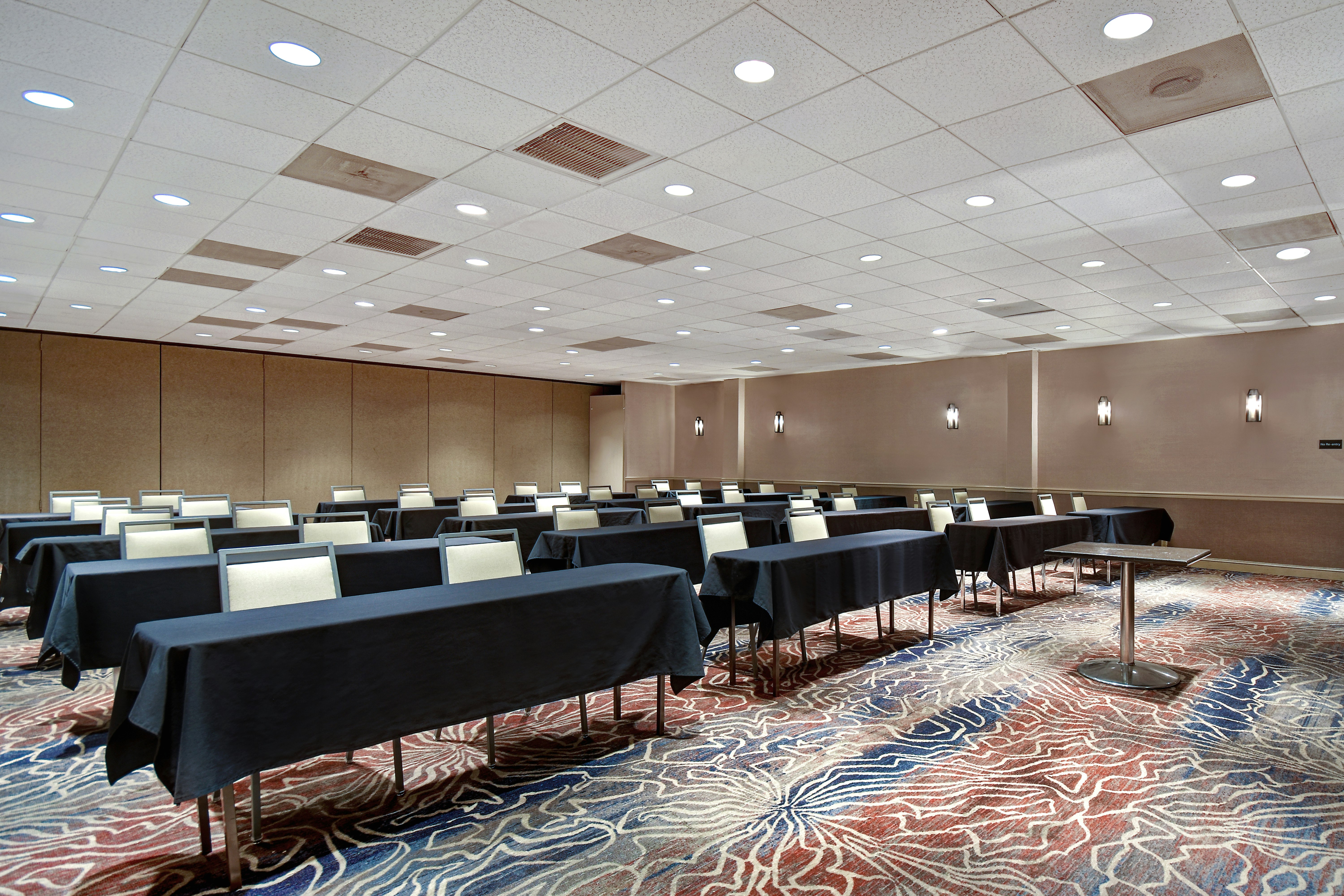Hampton Inn & Suites Alexandria Old Town Area South 51/54
