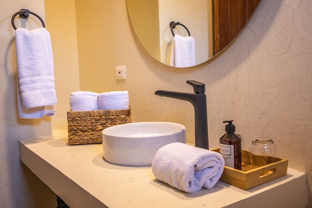 Casa Noa Colonial Rooms 47/48