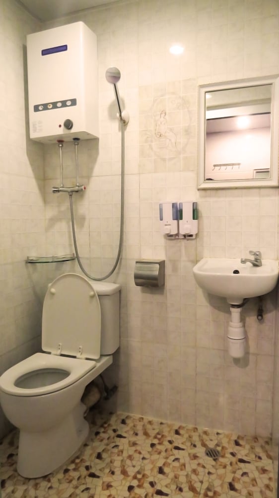 Germany Hostel 12/61
