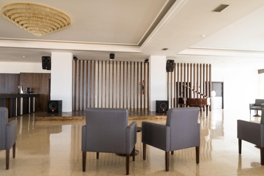 Hotel Atlantic El Tope 51/66
