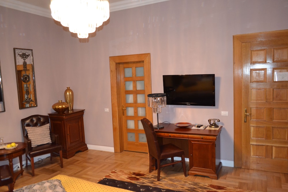 Hotel Casa Cranta 38/50