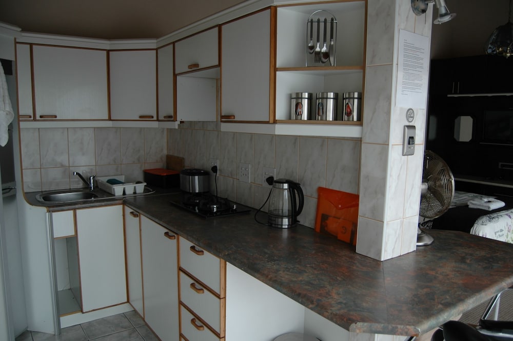 Bon A Vie B And B And Self Catering 25/25