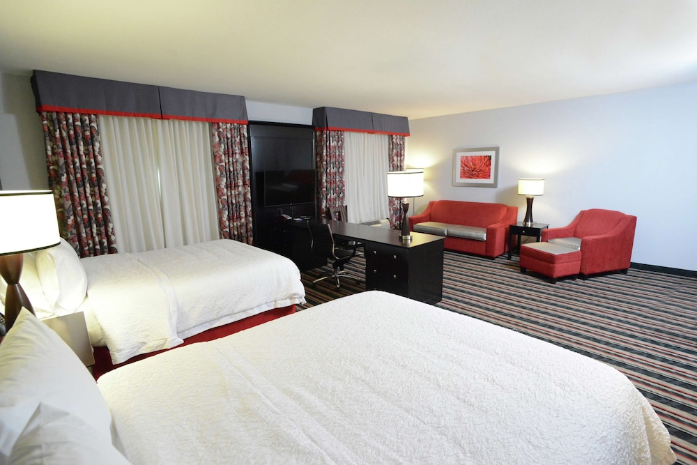Hampton Inn And Suites Albany 8/32