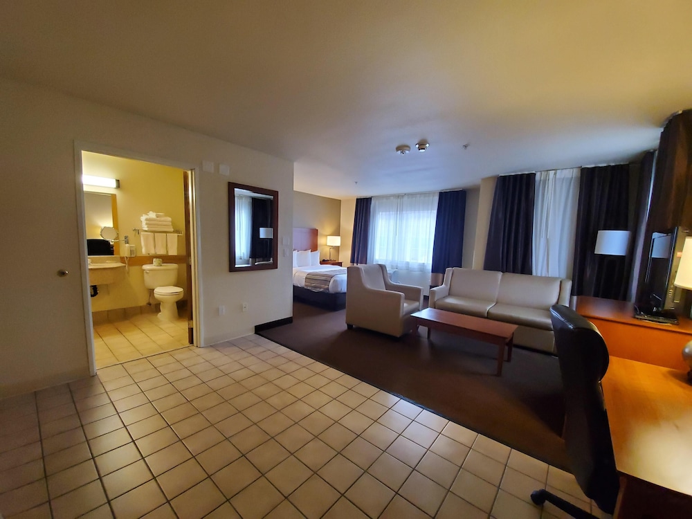 Country Inn & Suites by Radisson, Bend near Pilot Butte 22/50