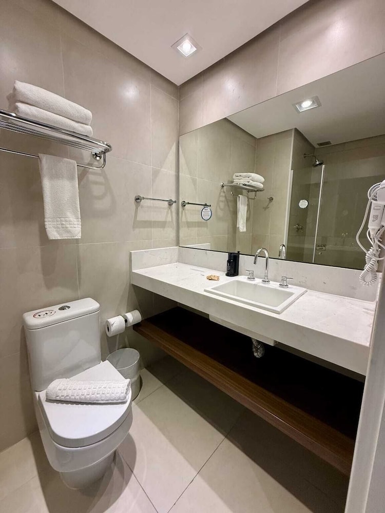 Intercity Patio Pinda Hotel & Resort 59/61