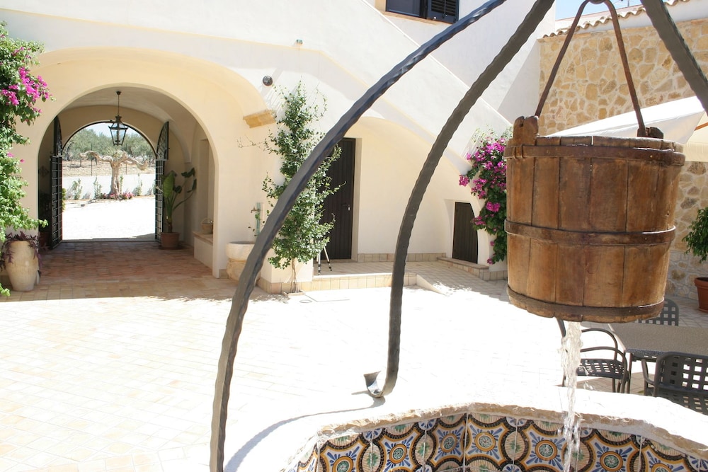Don Giovanni Hotel 6/36