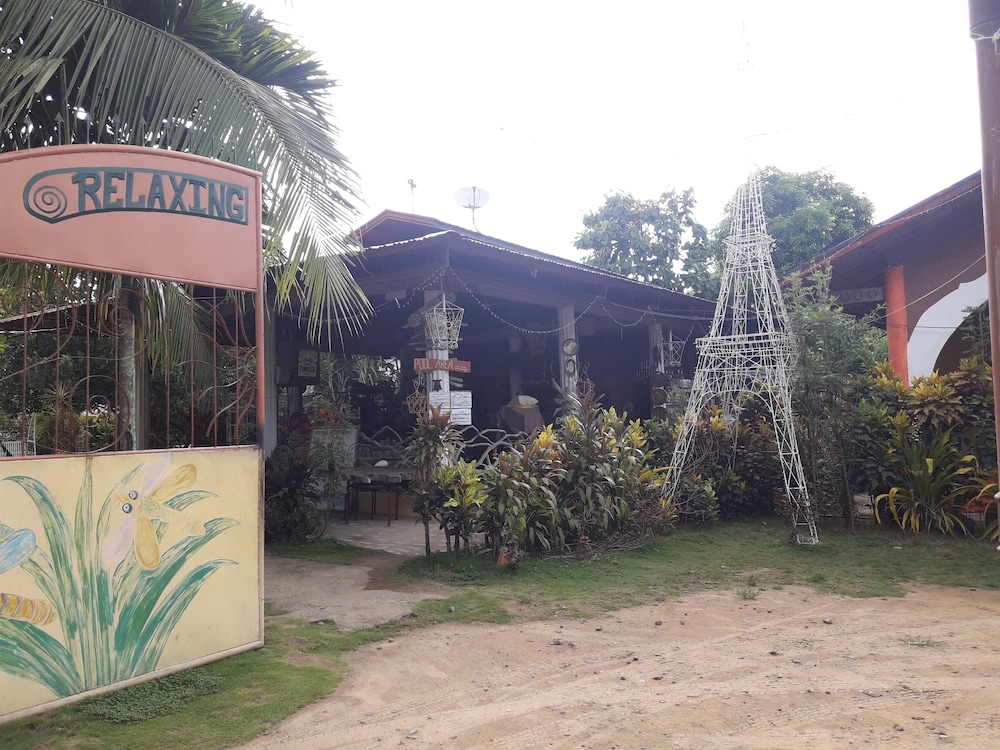 Relaxing Garden Resort 3/50