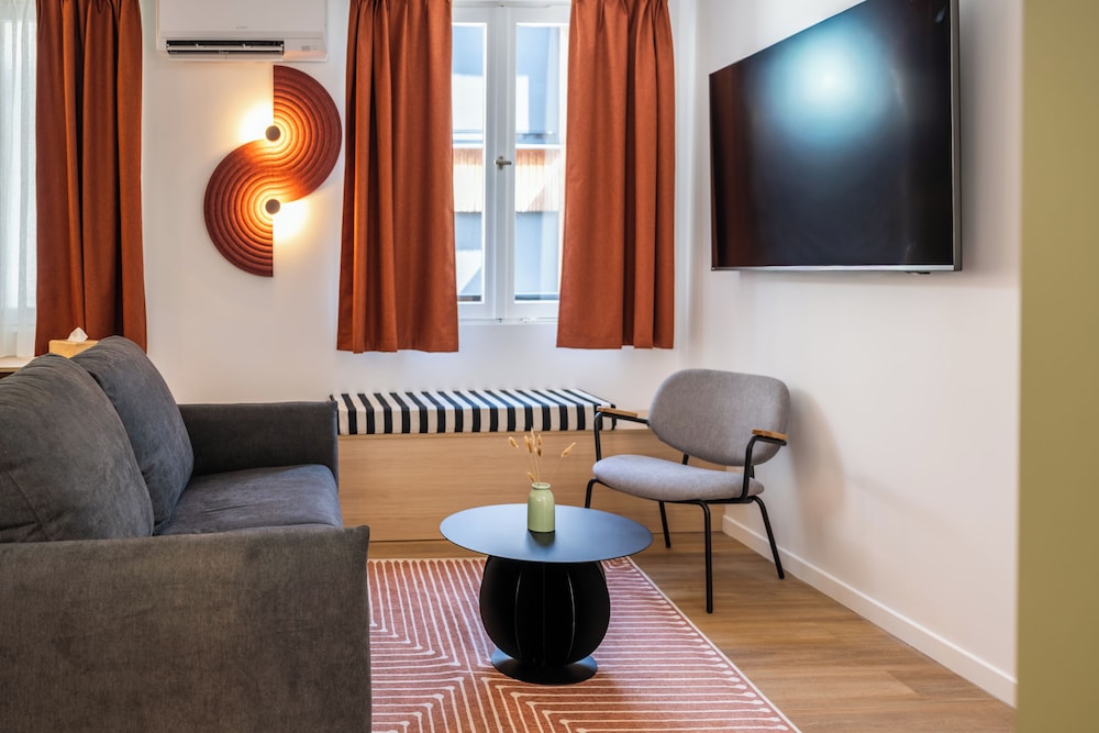Hotel De L ill 25/41