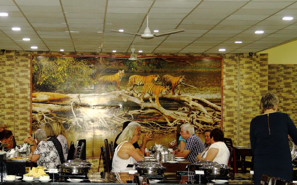 Ranthambhore National Resort 60/73