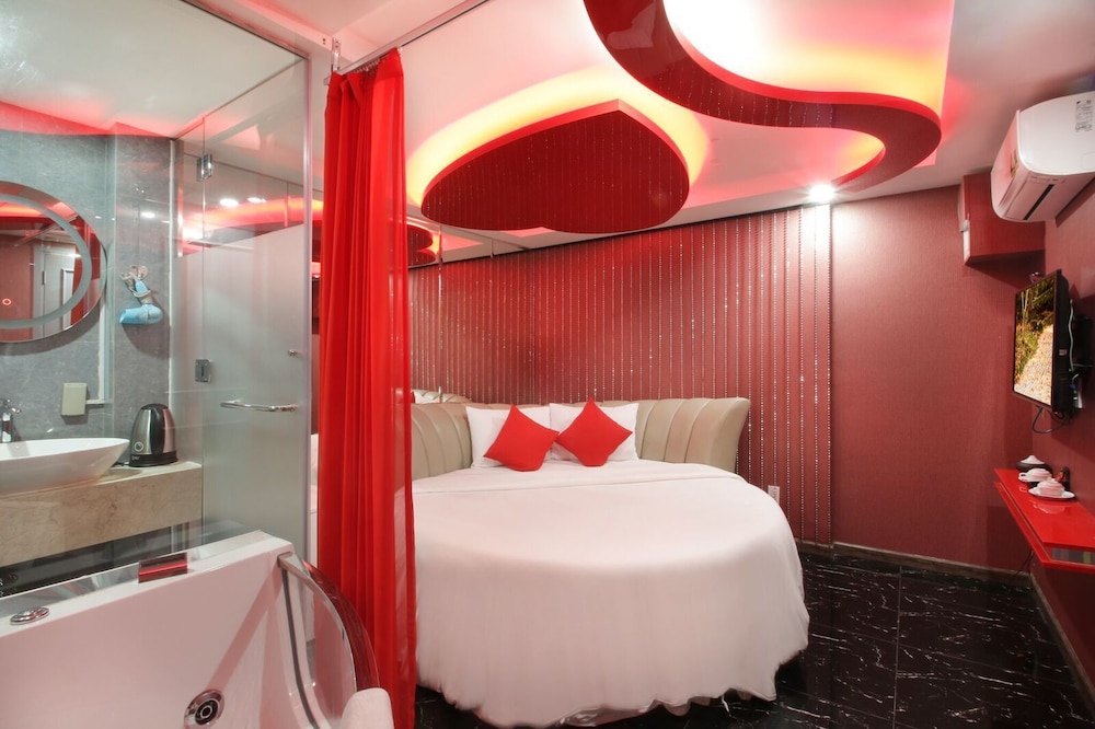 Cupid Hotel 22/72