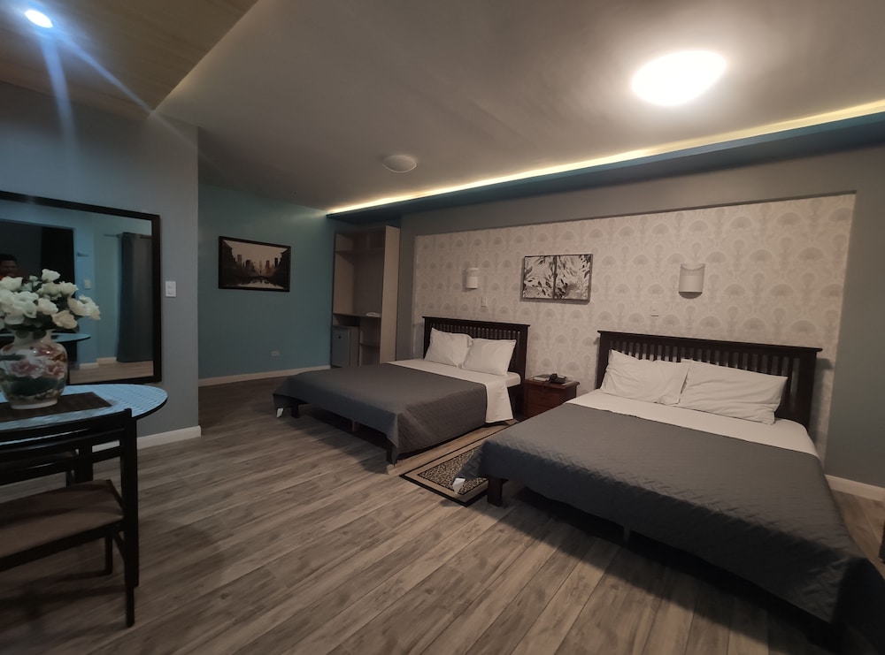 Nikitas Place Hotel 33/52
