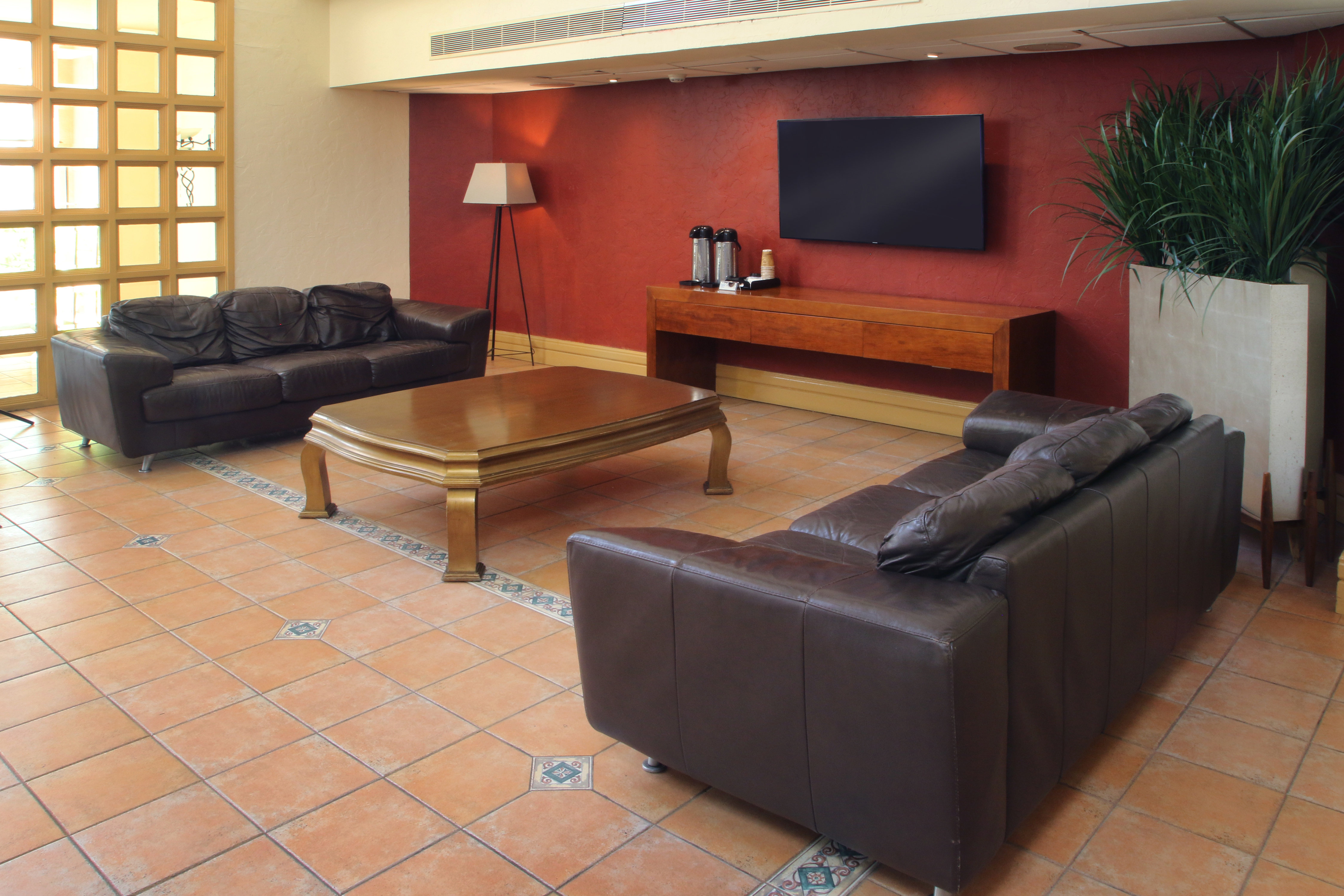 Holiday Inn Express Monterrey Tecnologico 30/50