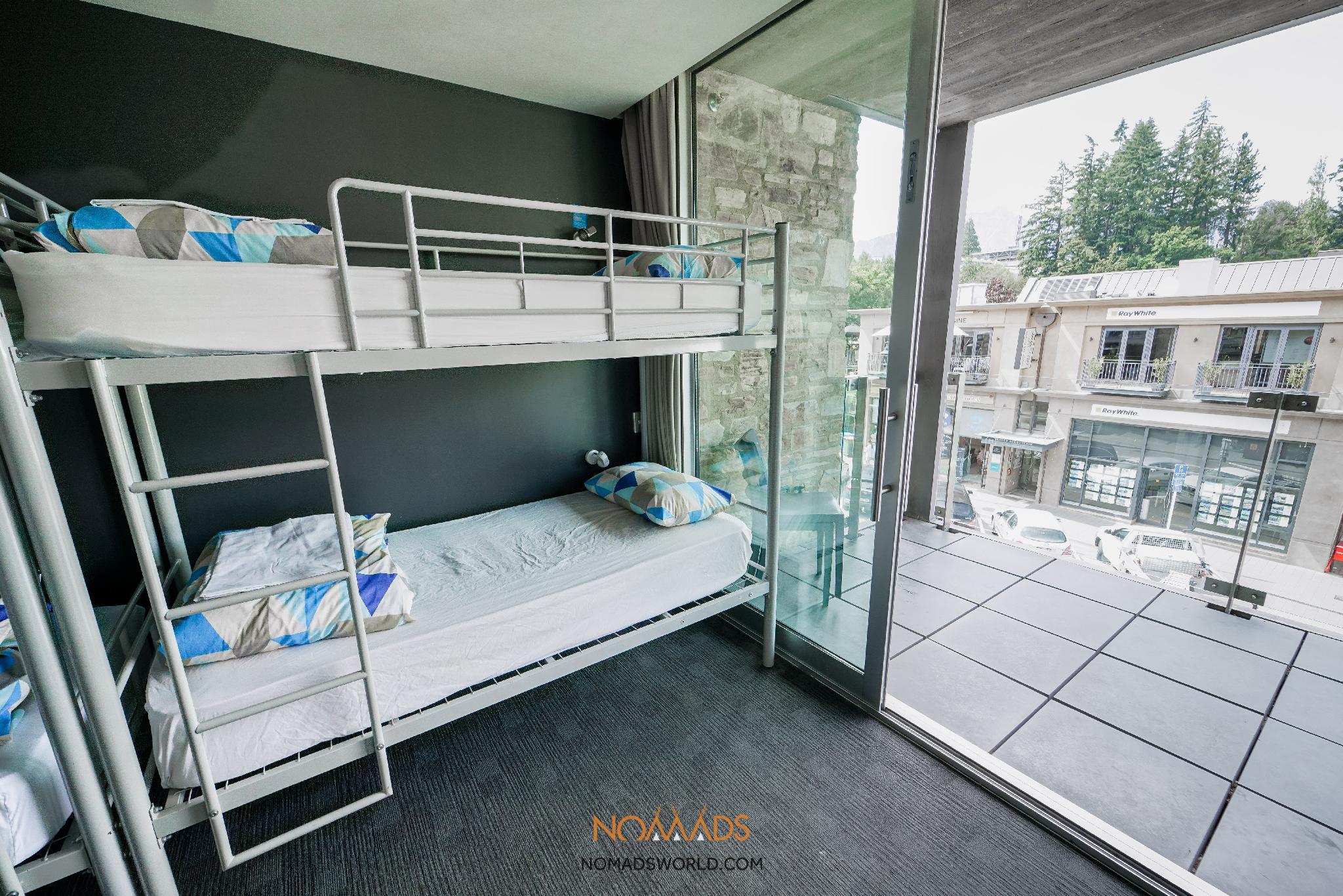 Female Dorm, Female Only, 4 Shared Bathroom