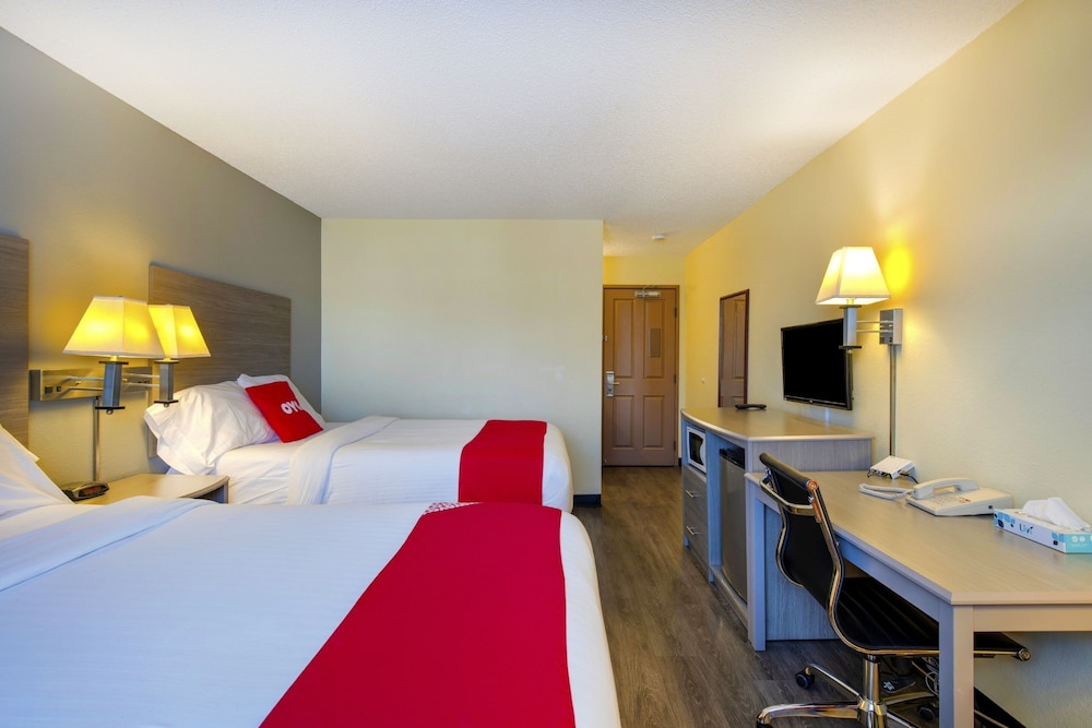 Oyo Hotel Downtown Castle Rock 18/37