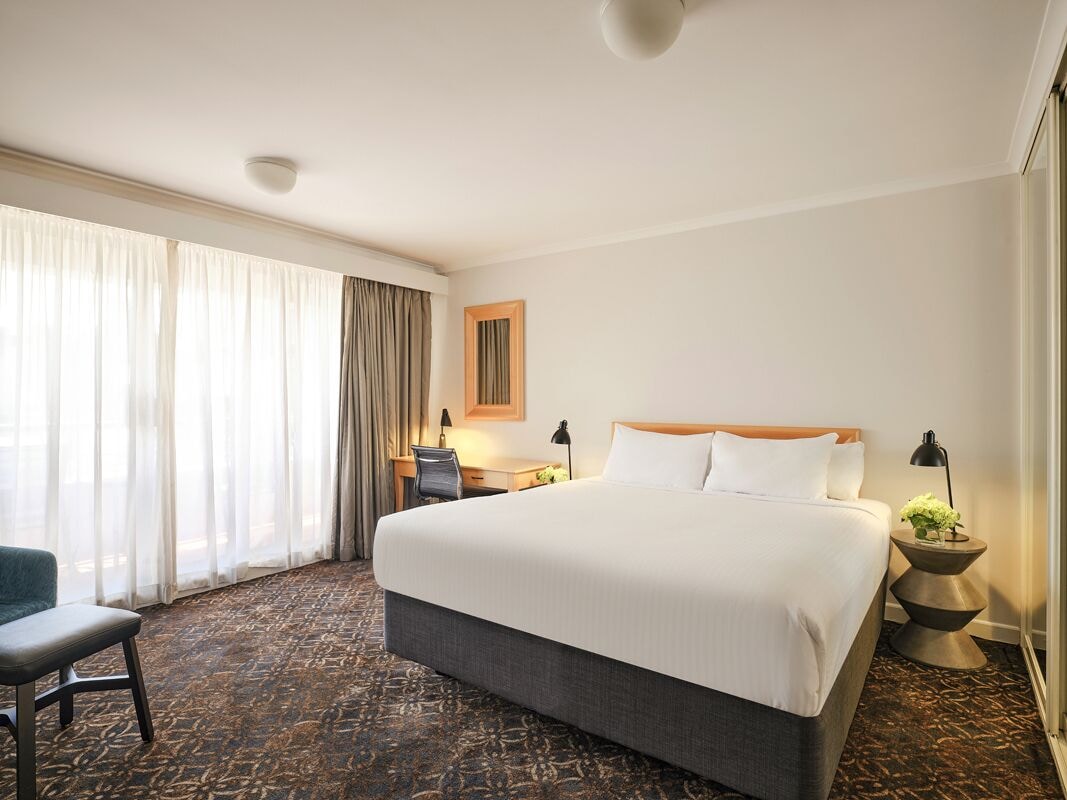 Studio, King Bed, Queen Bed, with View, Balcony, Rendezvous Hotel Sydney The Rocks 4/9