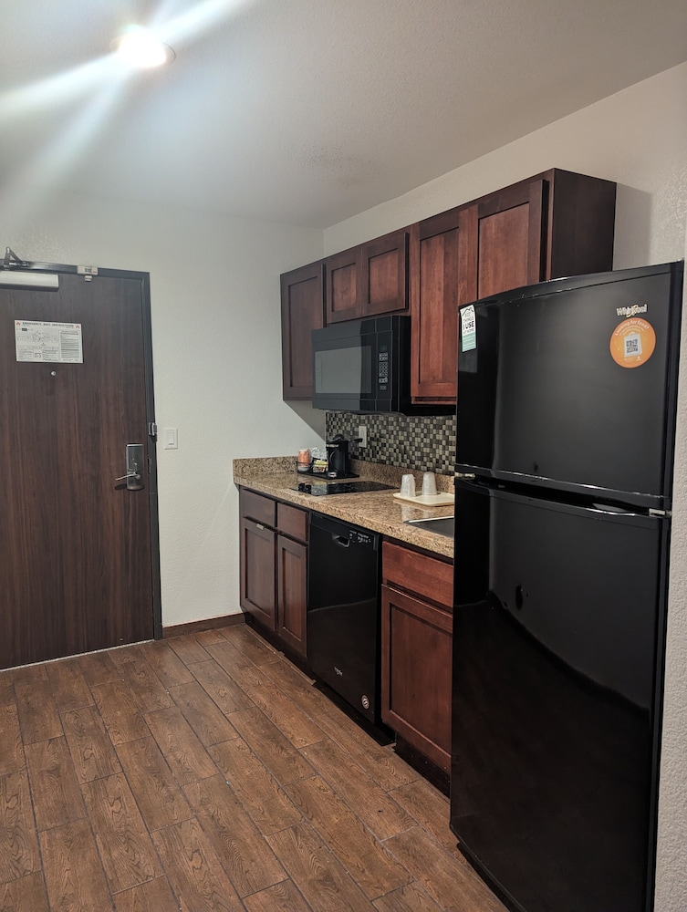 MainStay Suites Denver International Airport 36/44