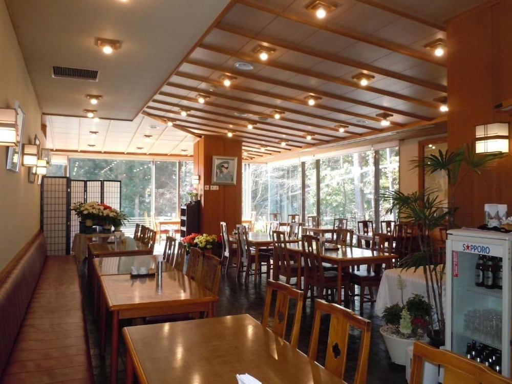 HOTEL SEIKOEN 36/45