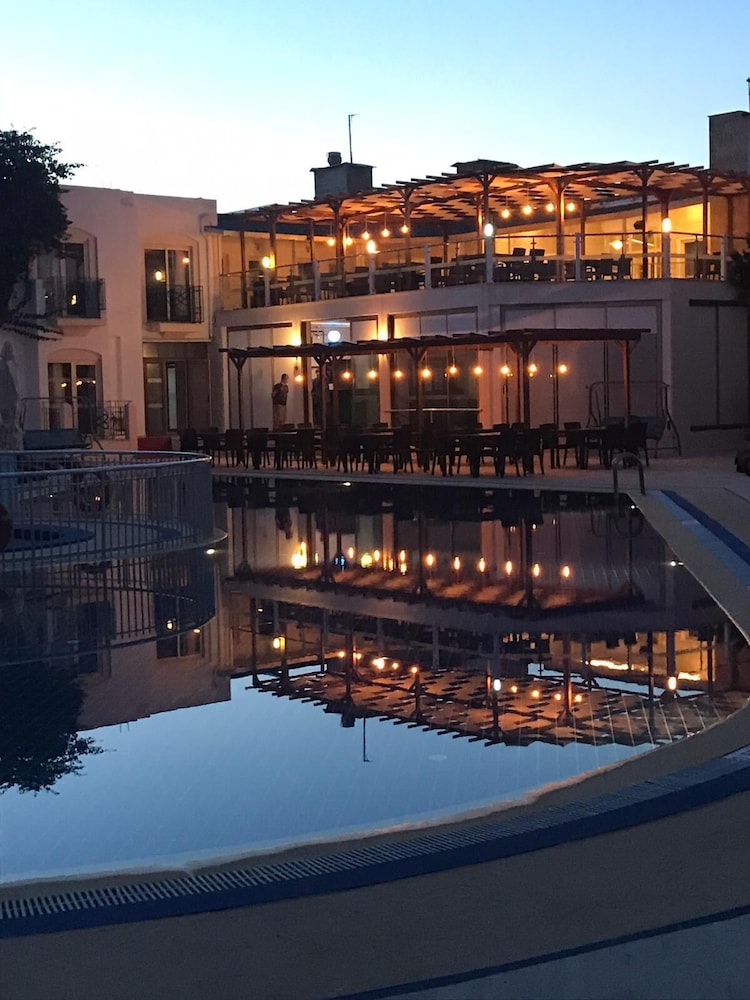 Serpina Hotel - Adults Only 2/68