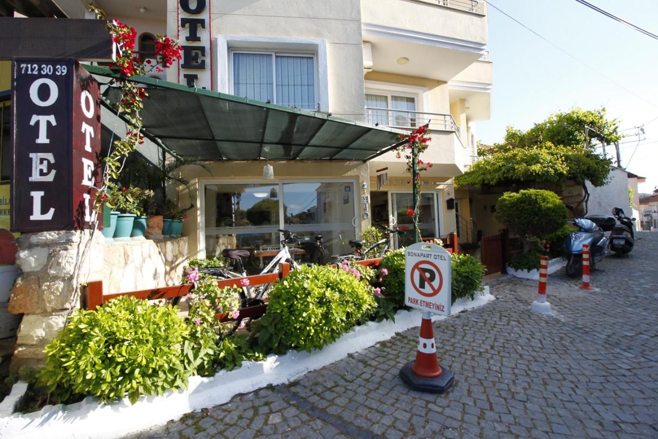 Bonapart Hotel 37/47