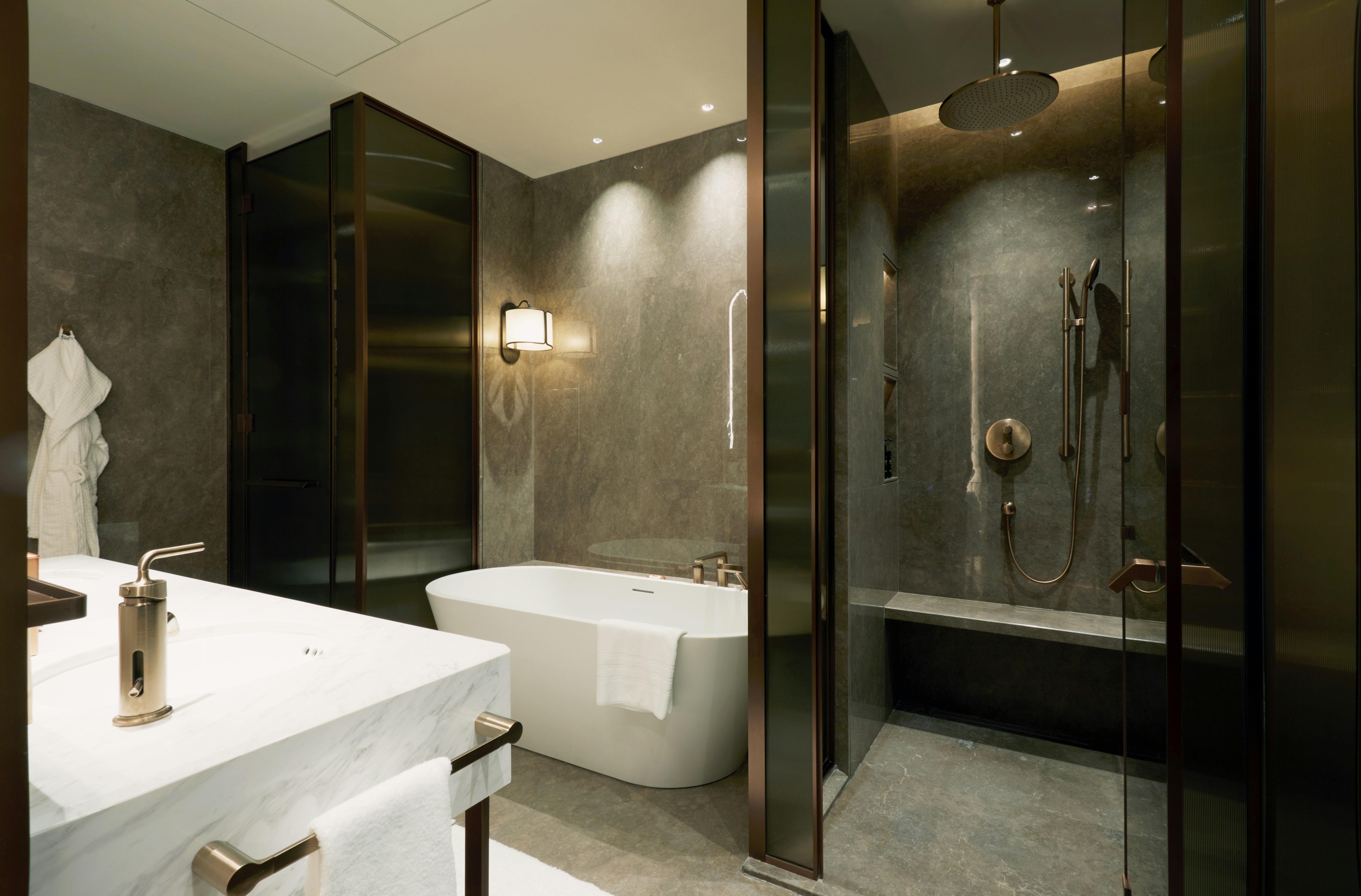 Four Seasons Hotel Dalian 54/57