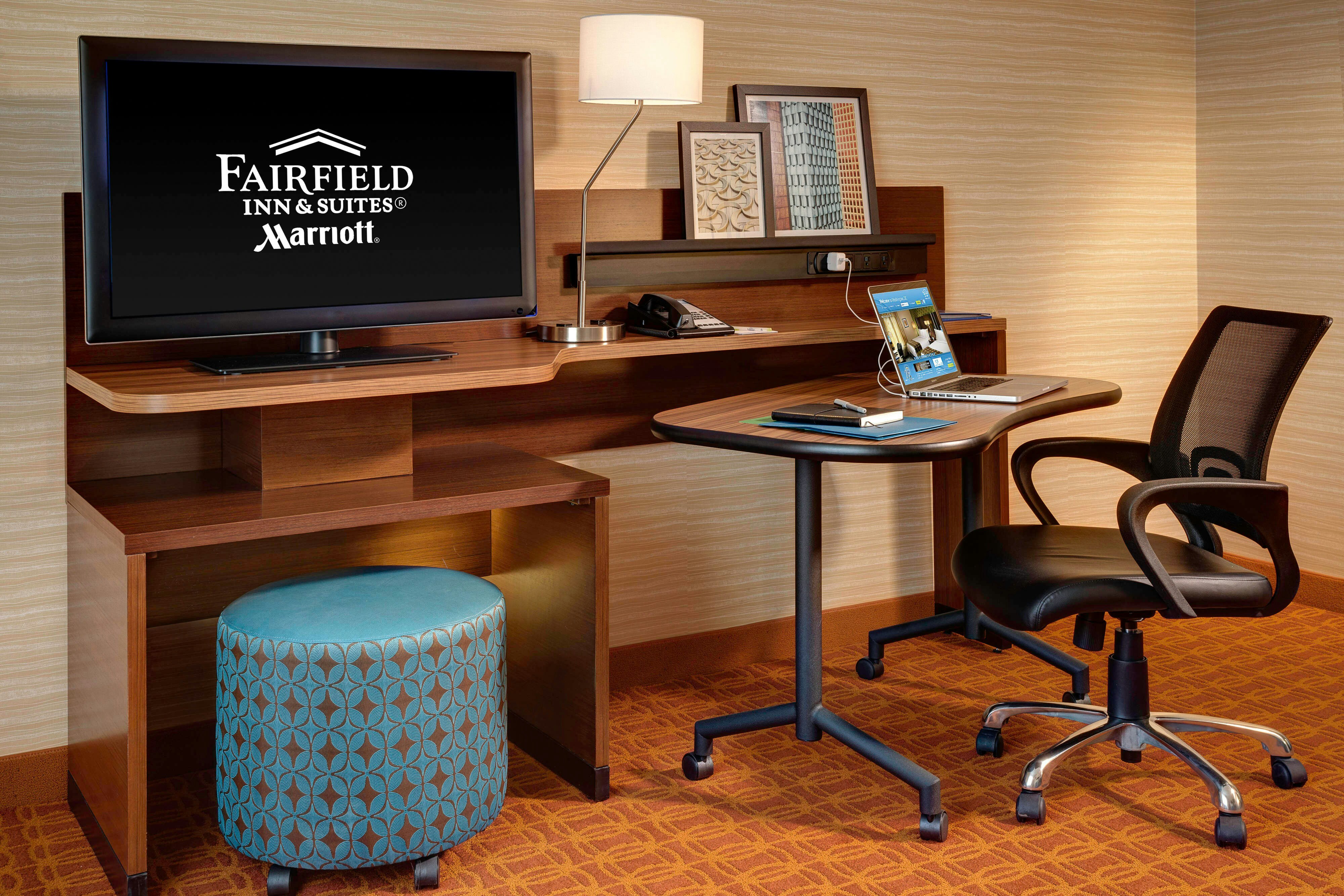 Fairfield Inn Suites Hutchinson 20/24