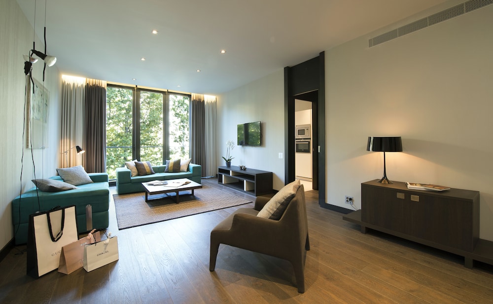 Duparc Contemporary Suites 58/73