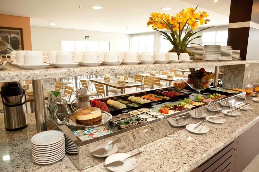 Serras Hotel Cuiaba 14/17