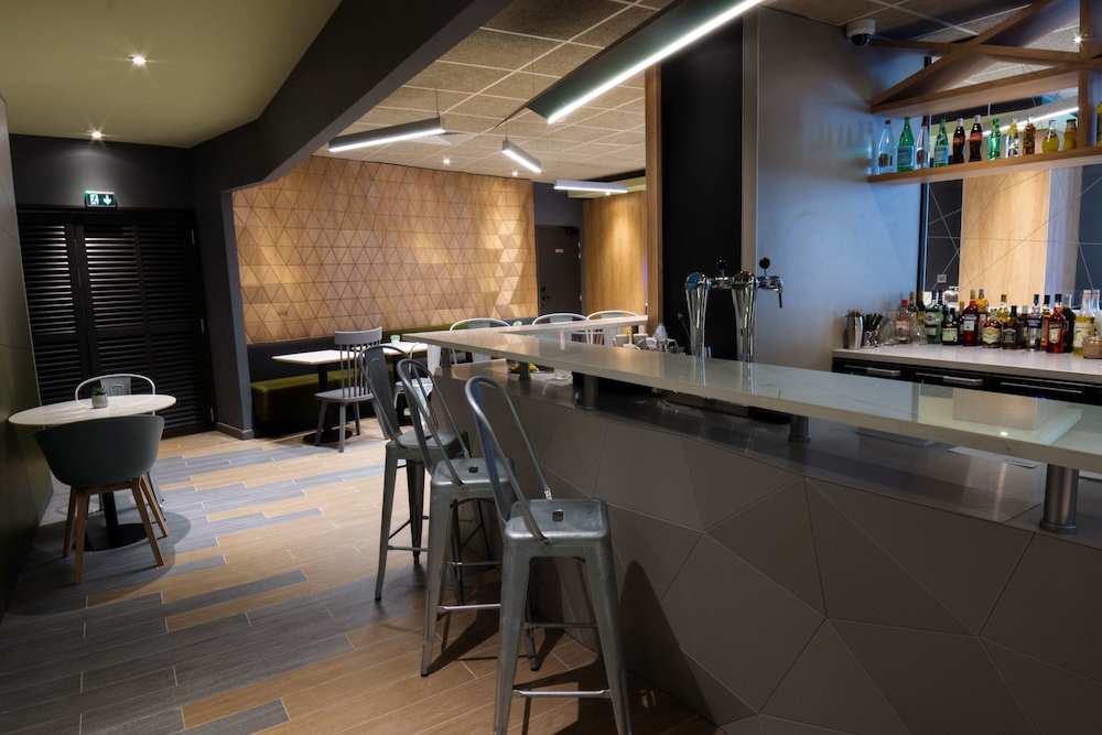 Hotel Campanile Montpellier Centre St Roch 50/62