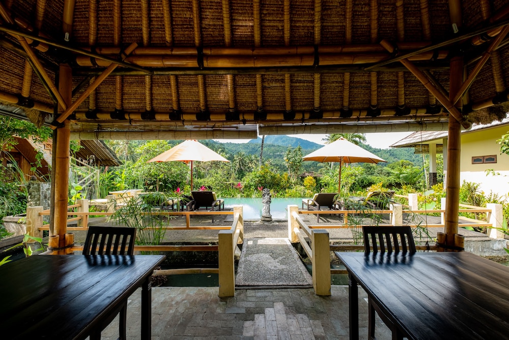 Villa Manuk 25/50