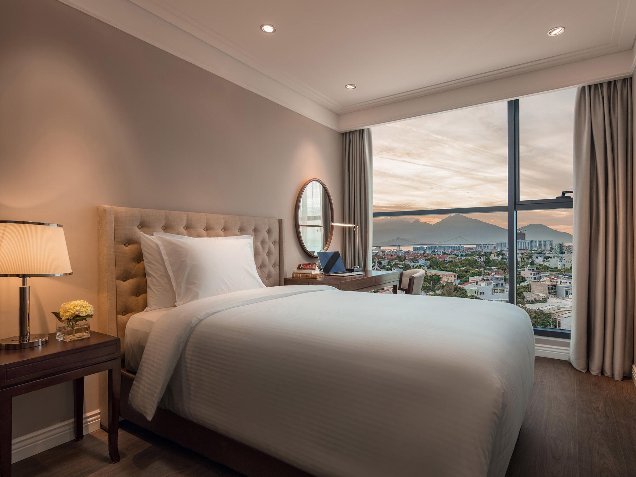 2 Bedrooms, Harmony, Suite