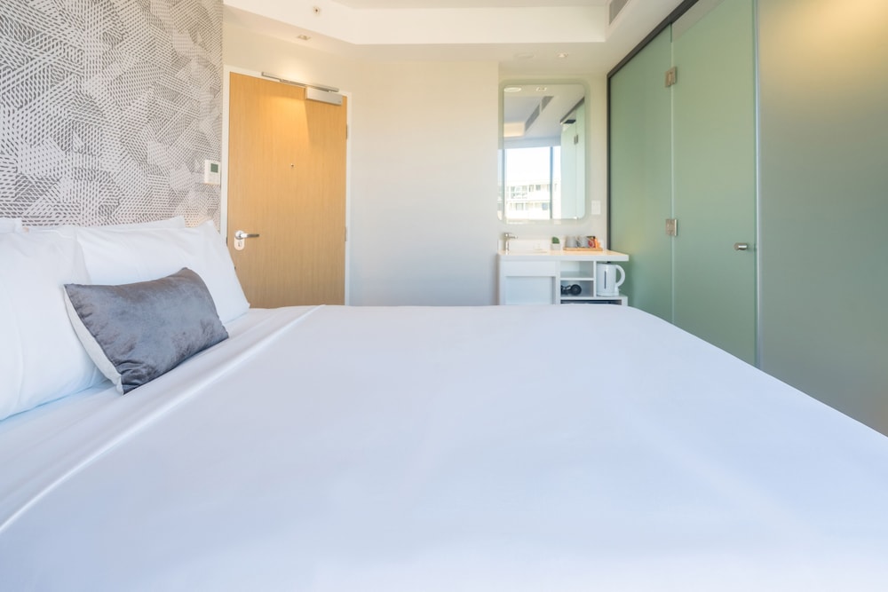 Hotel Kith Darling Harbour 11/34