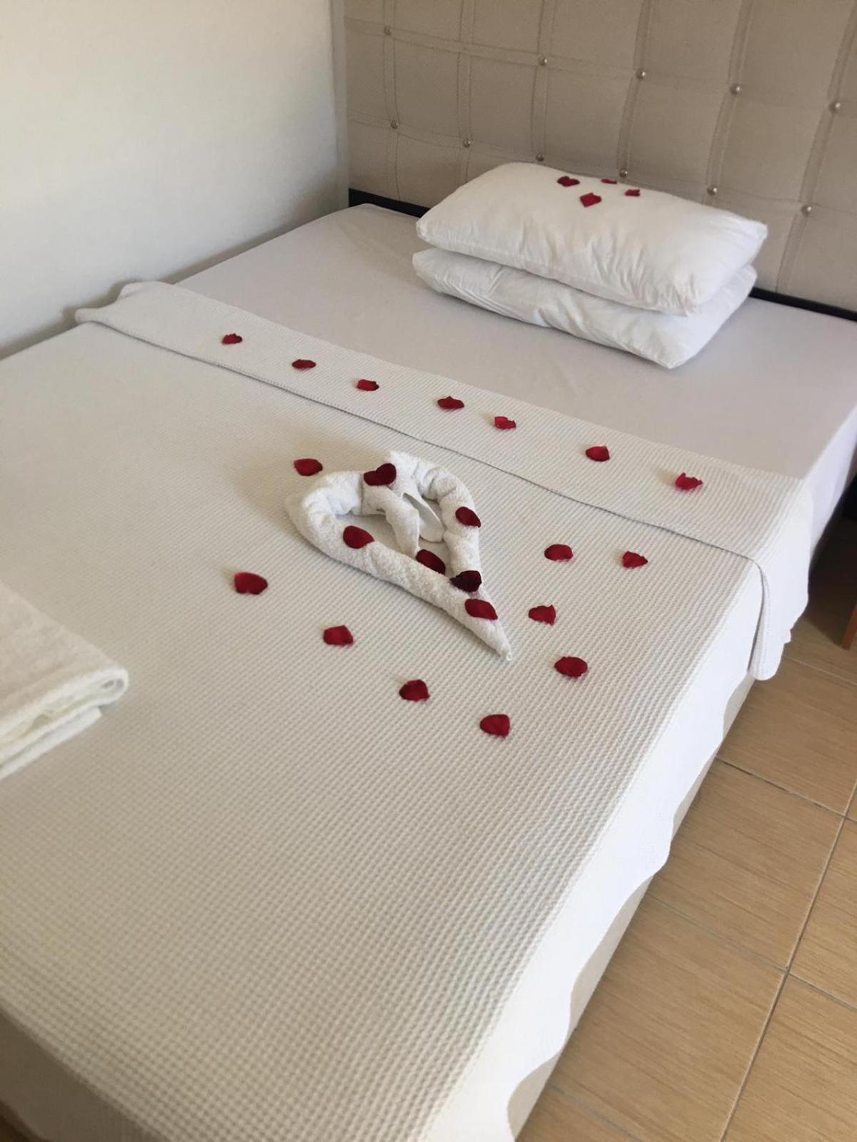 Ugur Hotel 11/35