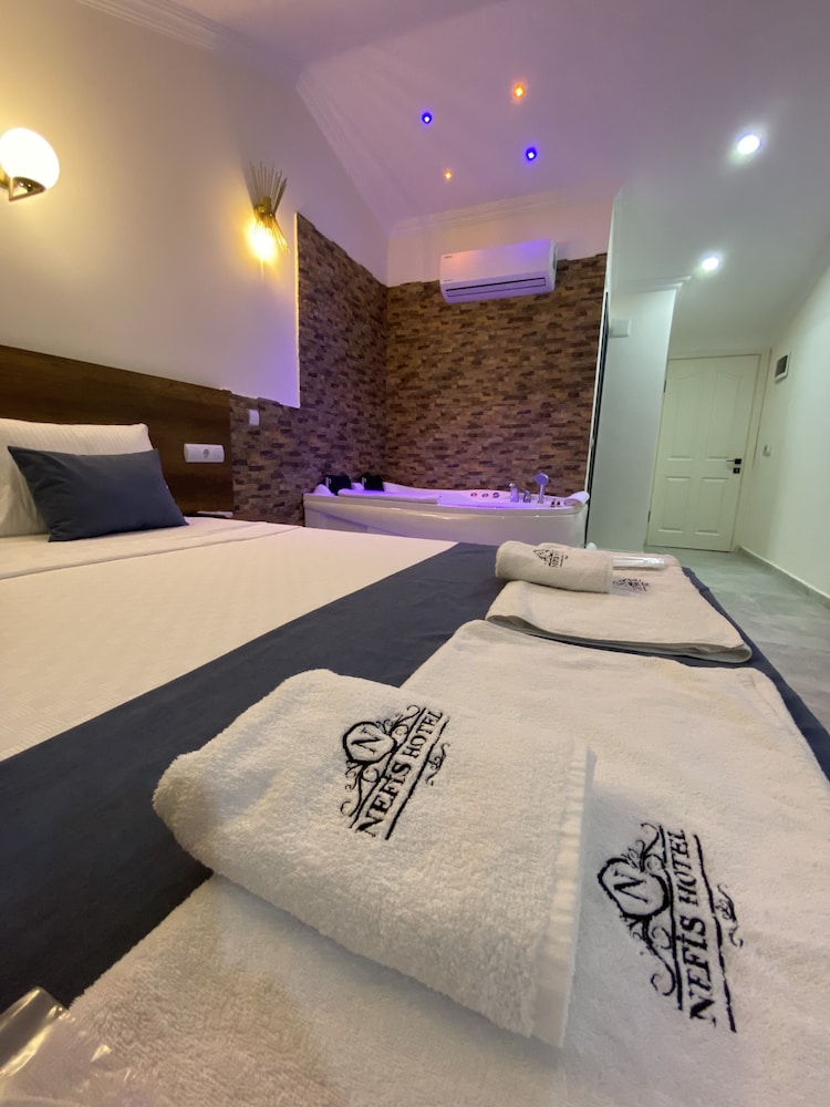 Nefis Hotel 28/60