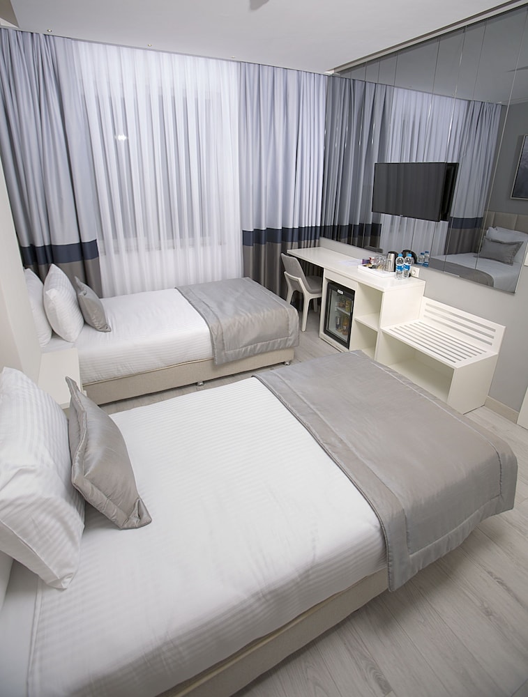 Rawda Hotel Bakirkoy 7/24