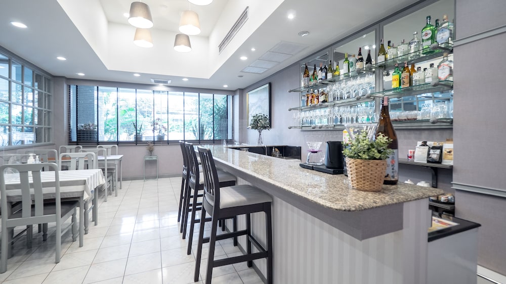 Yellow Ribbon Hills Boutique Suites 50/67