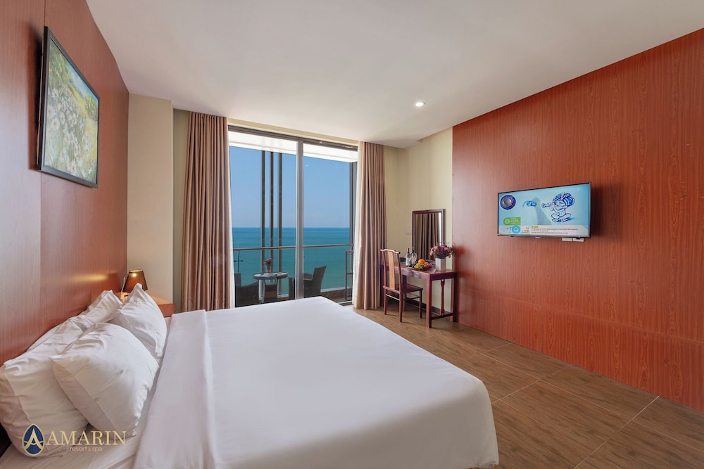 DELUXE, DOUBLE BED