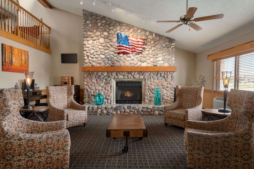AmericInn by Wyndham Virginia 34/47
