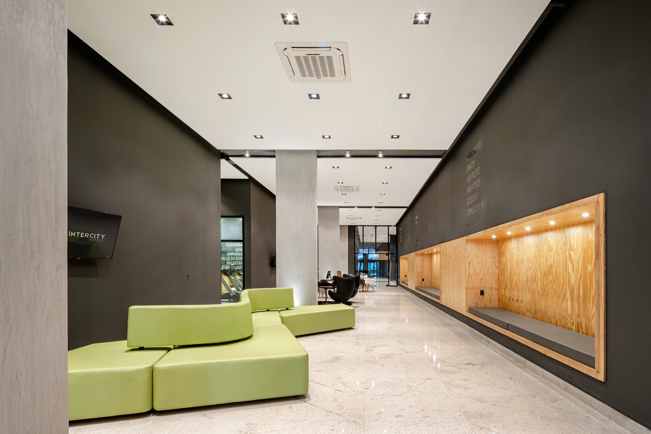 Lobby at Intercity Canoas, CANOAS