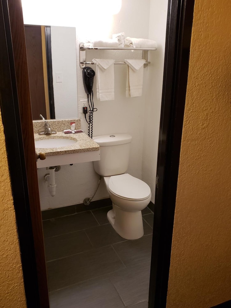 Budget Host Inn 22/60