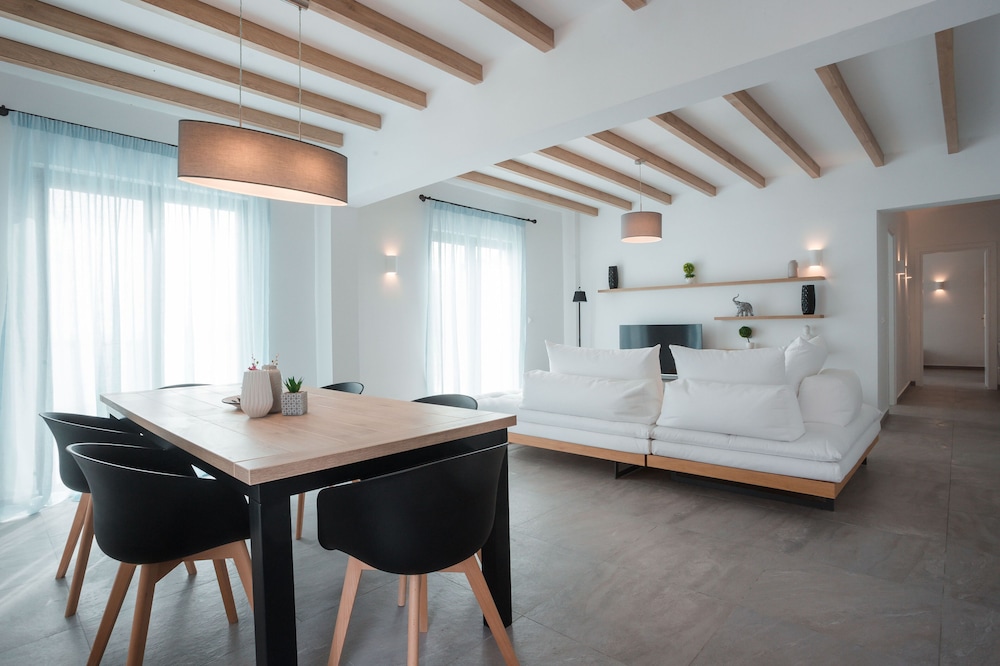 Terra Pietra Luxury Villas & Suites 19/42