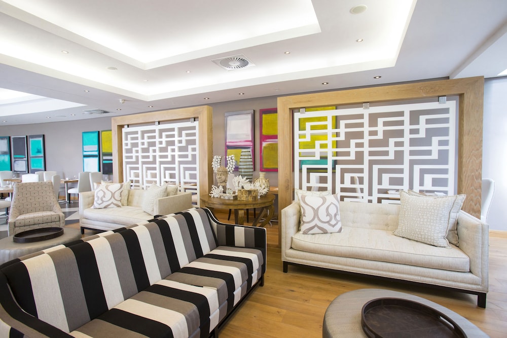 Holiday Inn Mauritius Mon Tresor 55/78