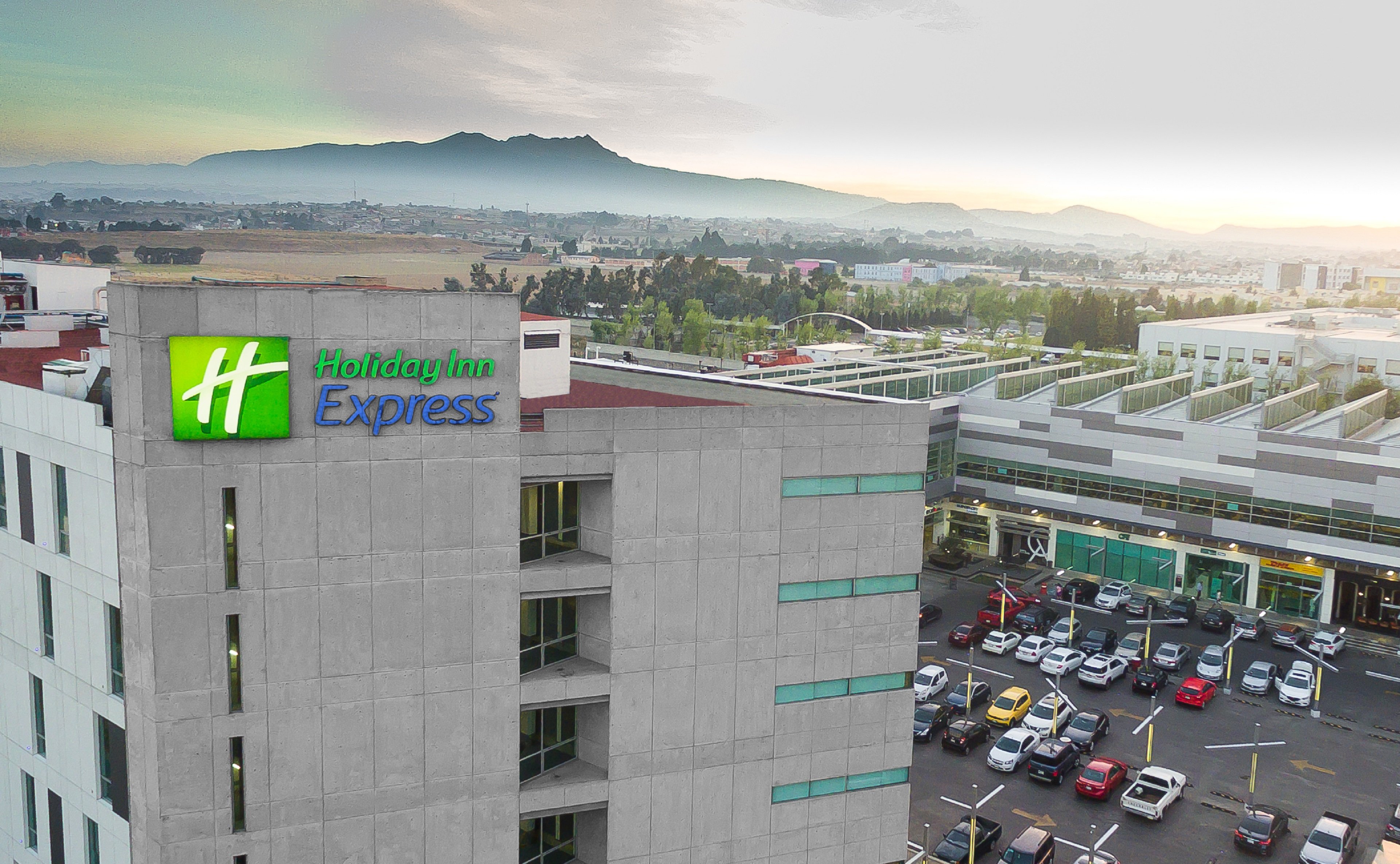 Holiday Inn Express Toluca Galerias Metepec 2/50