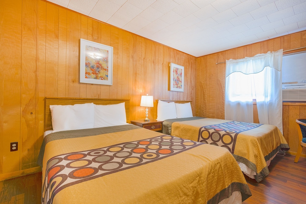 Parkside Motel by OYO Meadville Conneaut Lake 14/50