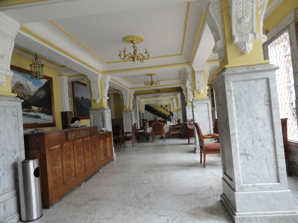 The New Castle Hotel 22/26