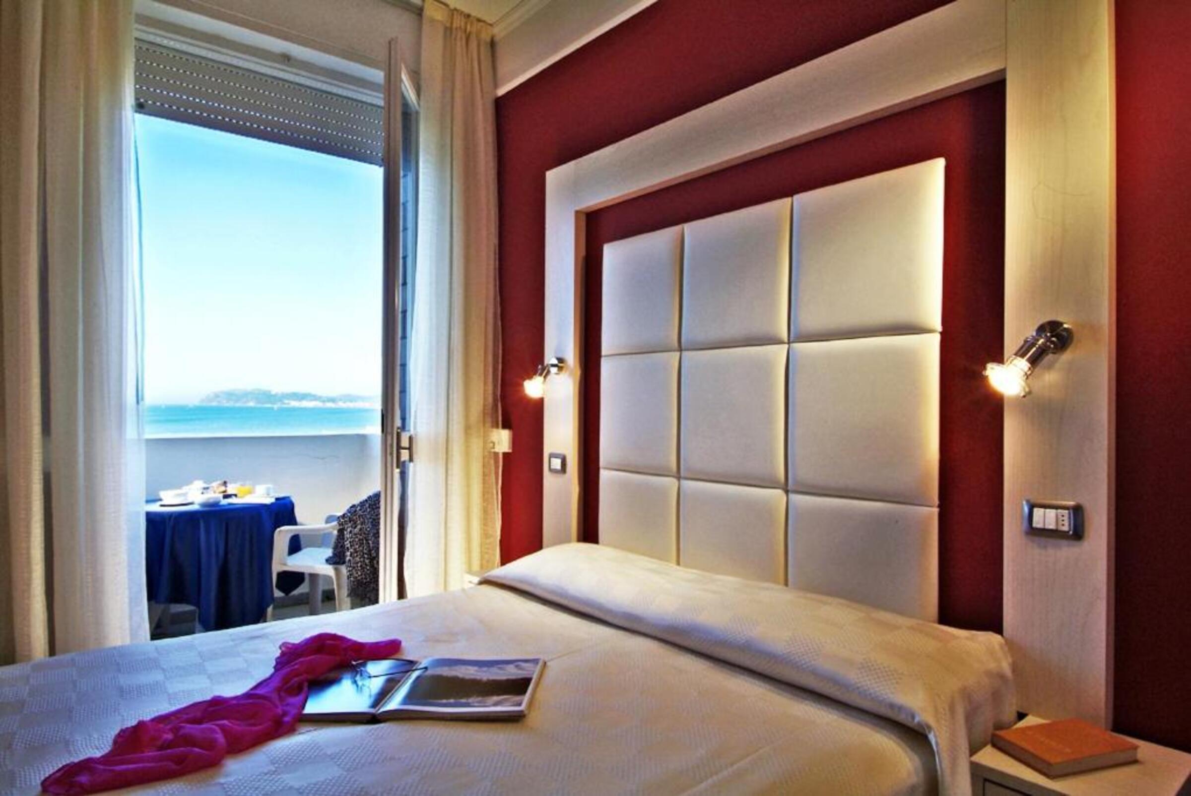 غرفة كلاسيكية رباعية بشرفة