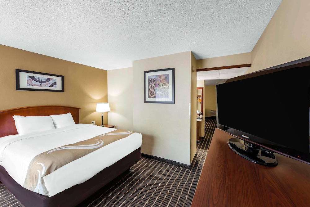 Quality Inn & Suites Sevierville - Pigeon Forge 13/34
