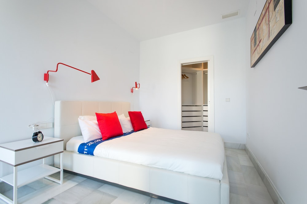 The Zentral Suites & Apartments 19/75