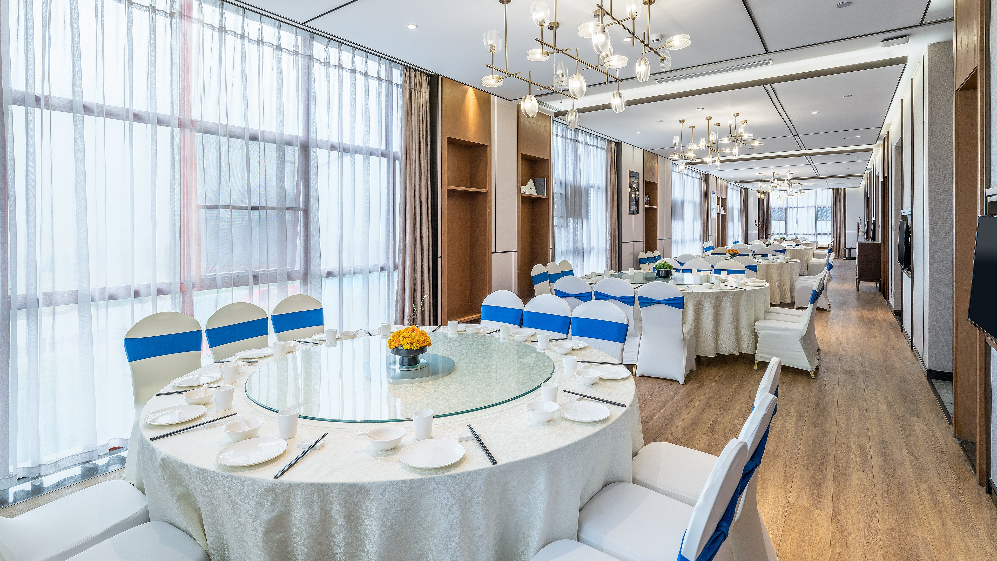 Holiday Inn Express Pingchang 36/48