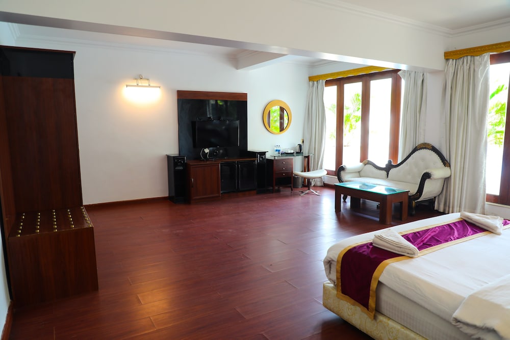 White Pearl Suites by Rosetum 33/62