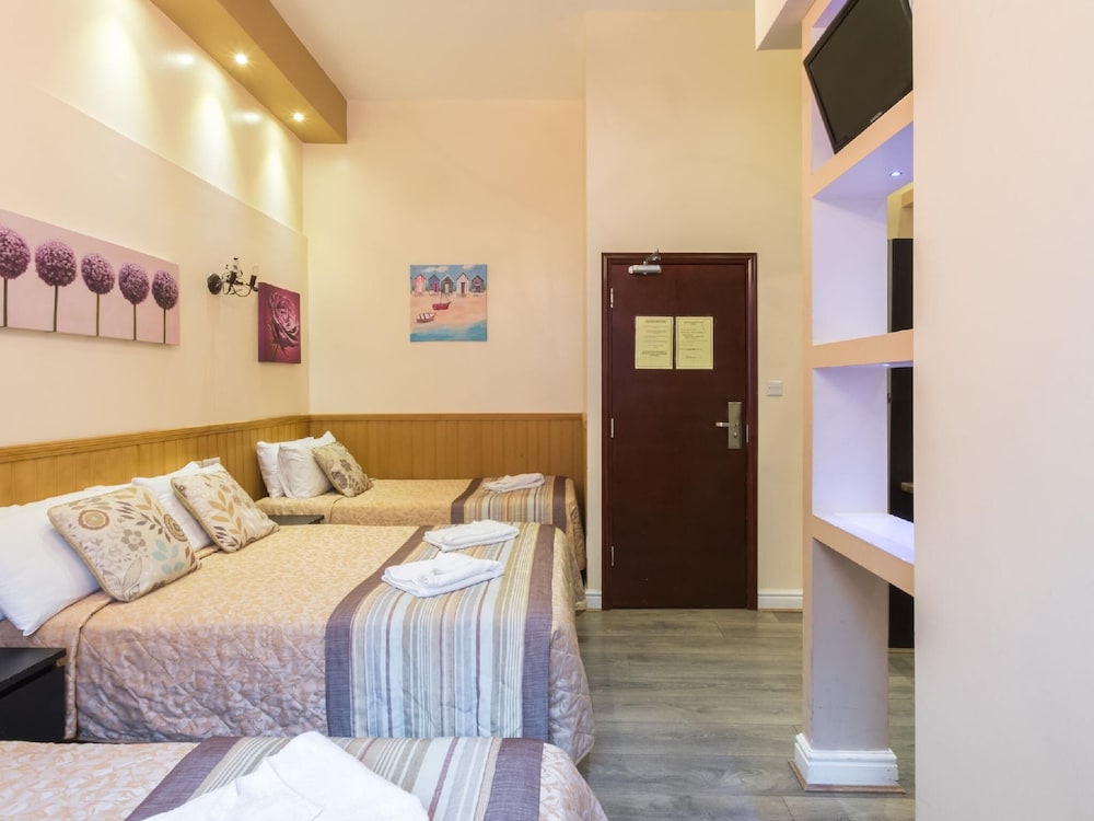 Notting Hill Gate Hotel 9/38